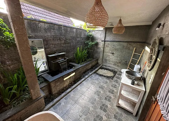 別荘 Mirah House ウブド
