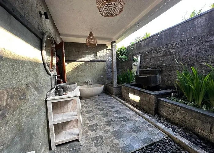 Mirah House * ウブド